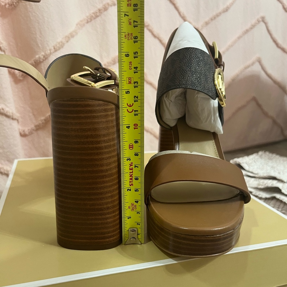 Michael Kors Tan and Brown Platform Sandal Heels - Picture 6 of 9